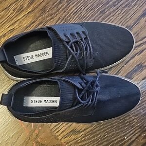 Steve Madden Black Sneakers